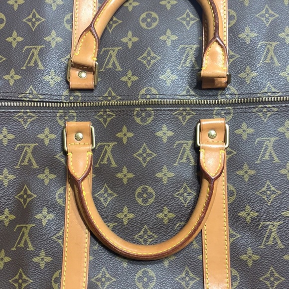 Meet your Posher, Dominique - Picture 1 of 1